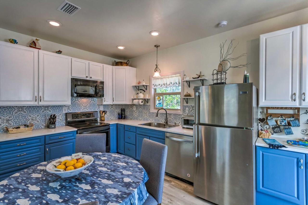 East Bay Vacation Rental With Dock! นาวาร์ ภายนอก รูปภาพ
