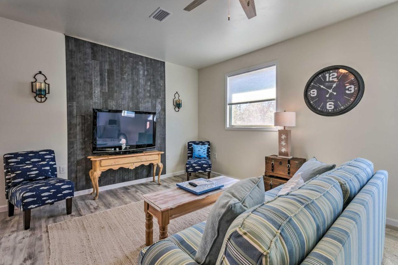 East Bay Vacation Rental With Dock! นาวาร์ ภายนอก รูปภาพ