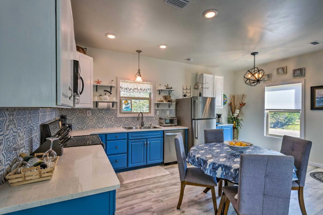 East Bay Vacation Rental With Dock! นาวาร์ ภายนอก รูปภาพ