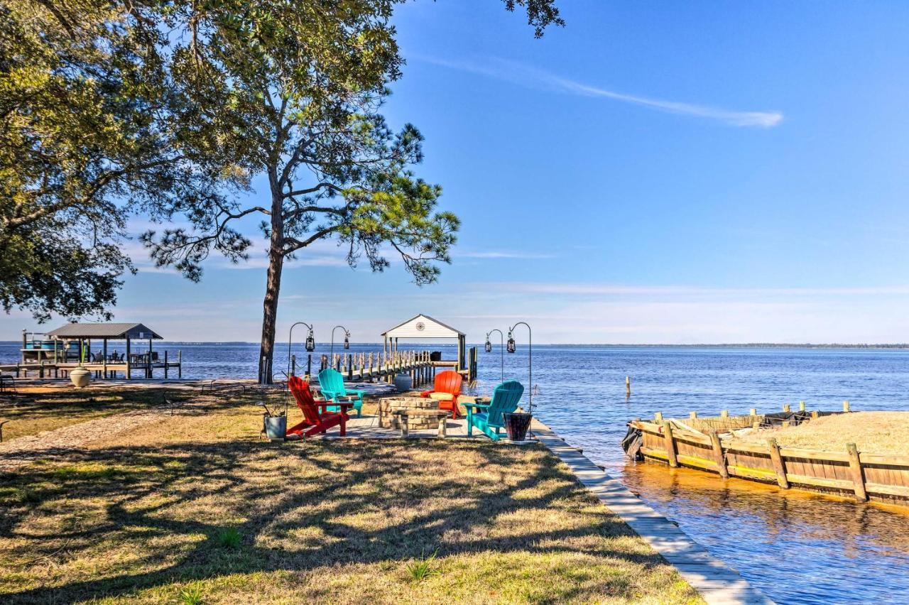 East Bay Vacation Rental With Dock! นาวาร์ ภายนอก รูปภาพ